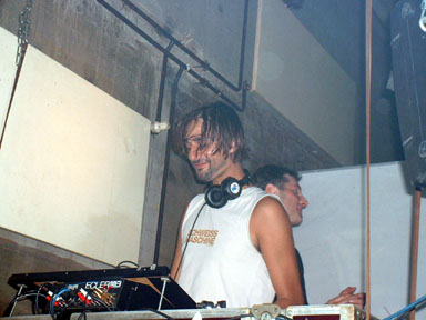U60311_09NOV2001_Pic42