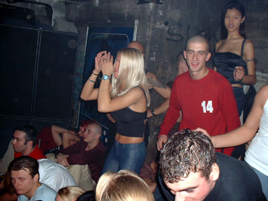 U60311_09NOV2001_Pic43